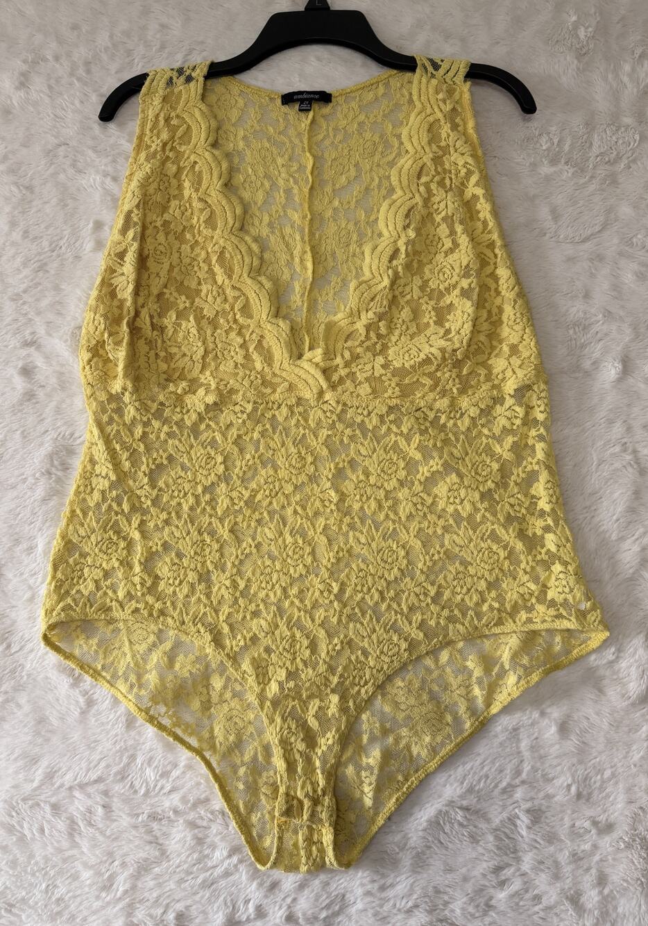 Ambiance Yellow Floral Lace Bodysuit Womens 2X Deep VNeck Sleeveless Snap Crotch